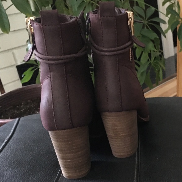 Burgundy fashion✨Booties - Picture 7 of 8